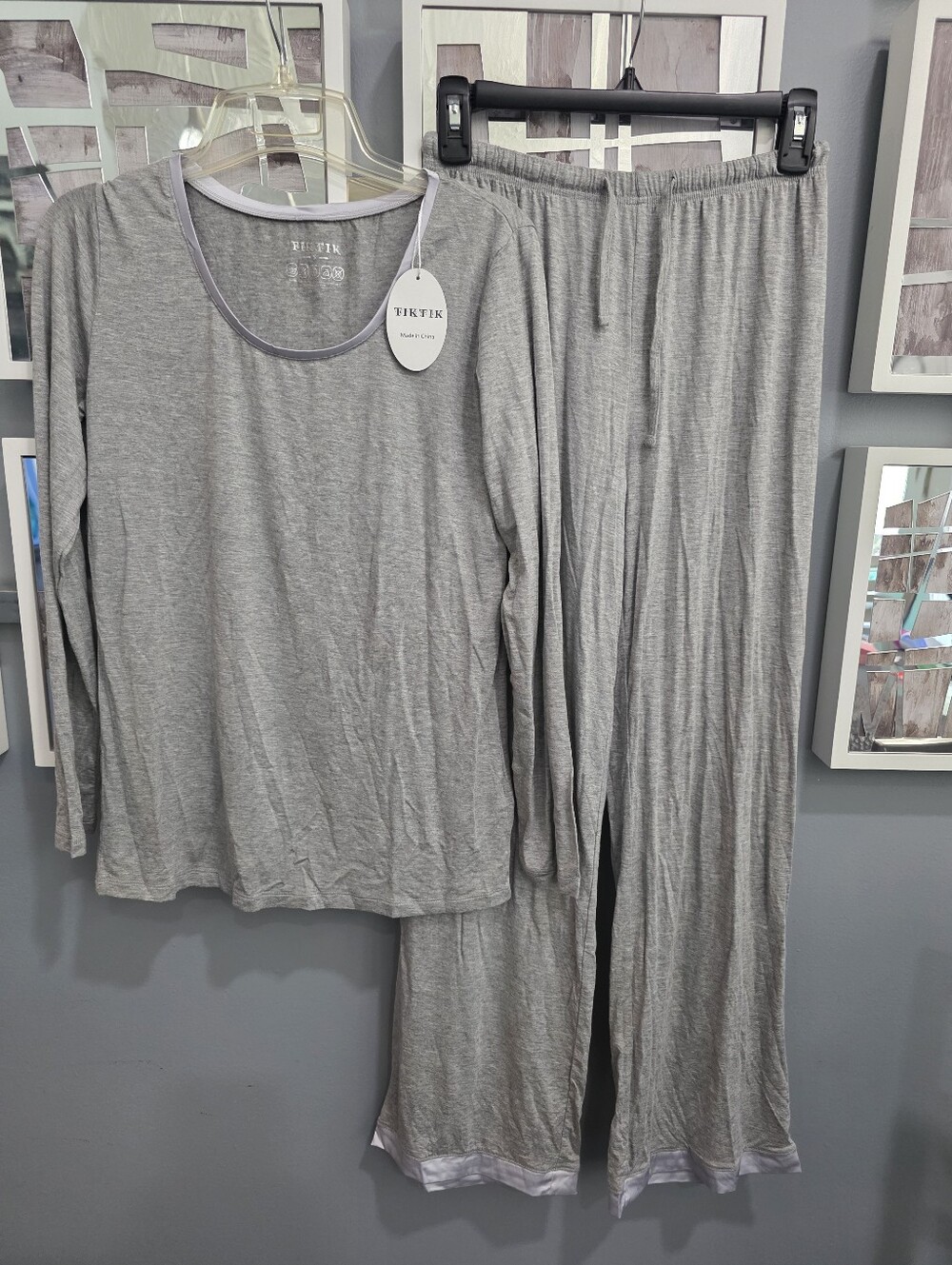 Women's Gray Long Sleeve Pajama Set - Soft Lounge Top & Pants